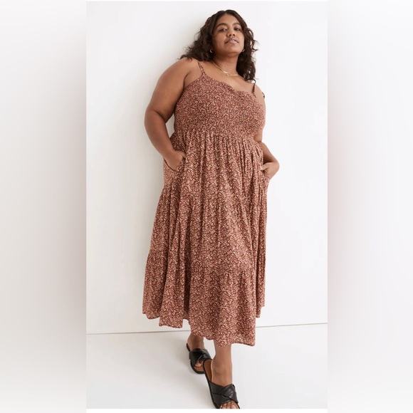 Madewell Dresses & Skirts - Madewell Plus Lucie Tie-Strap Tiered Smocked Midi DressFlorentine Floral,size 4X